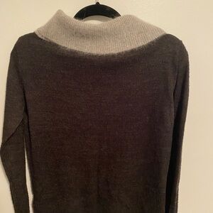 Vintage Gray Elegant Tommy Hilfiger Angora Cowl Neck Sweater Medium, Gently Used